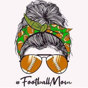 ❤️🏈Brand New- Made to order T-Shirt🏈❤️